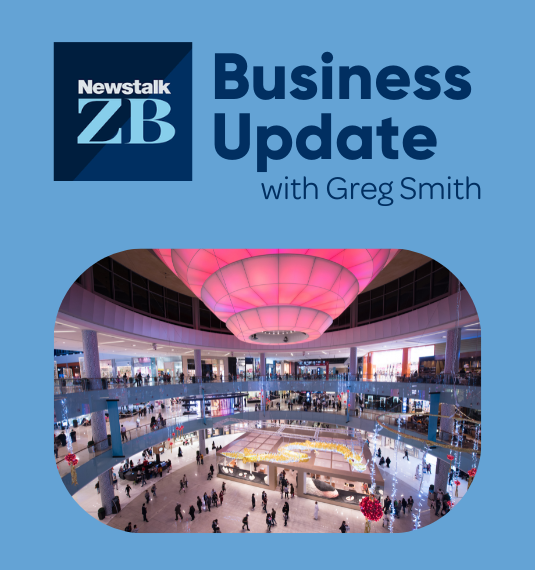 Shoppers in a mall in the US to represent Black Friday and the latest US retail data | Generate market update