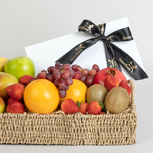 INT0029_Christmas Blog_Flower basket (1).jpg