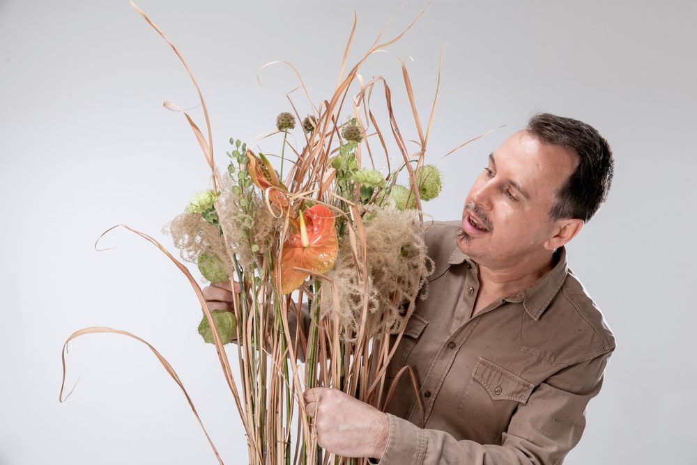 Mark + Flowers 6.jpg