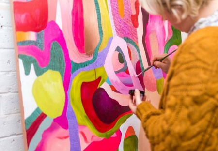Meet Our Holiday House Artist Laura Oczos