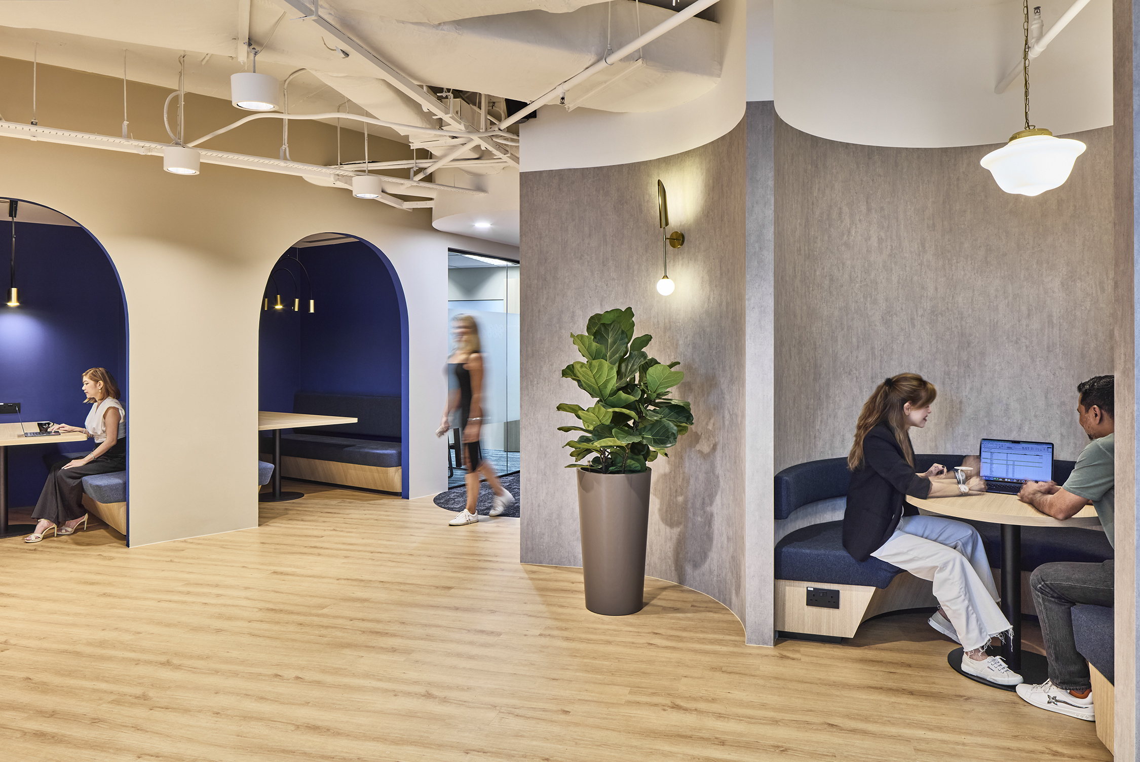 TheWorkBoulevard_coworking pods people (7).jpg